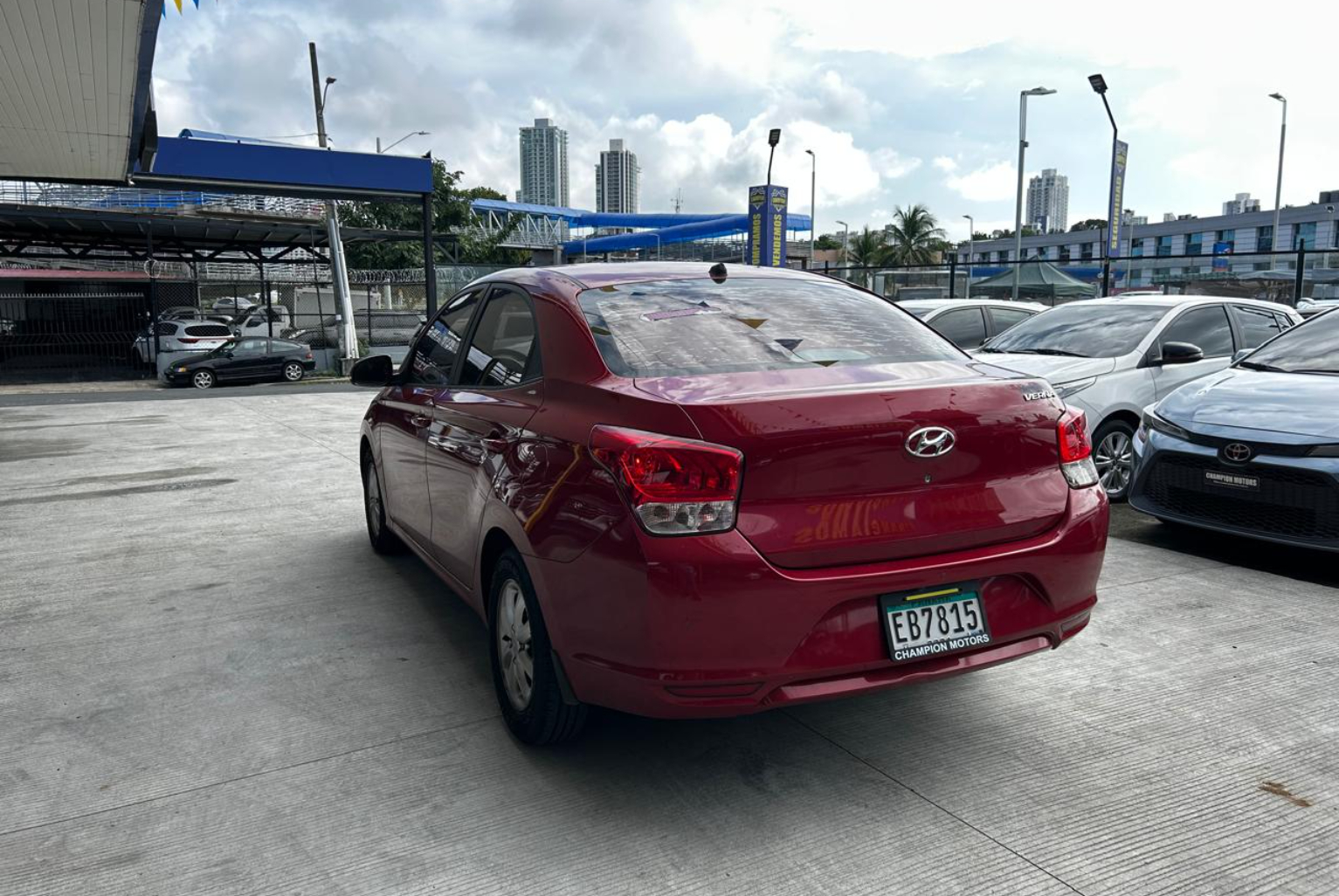 Hyundai Verna 2022 Automático color Rojo, Imagen #6