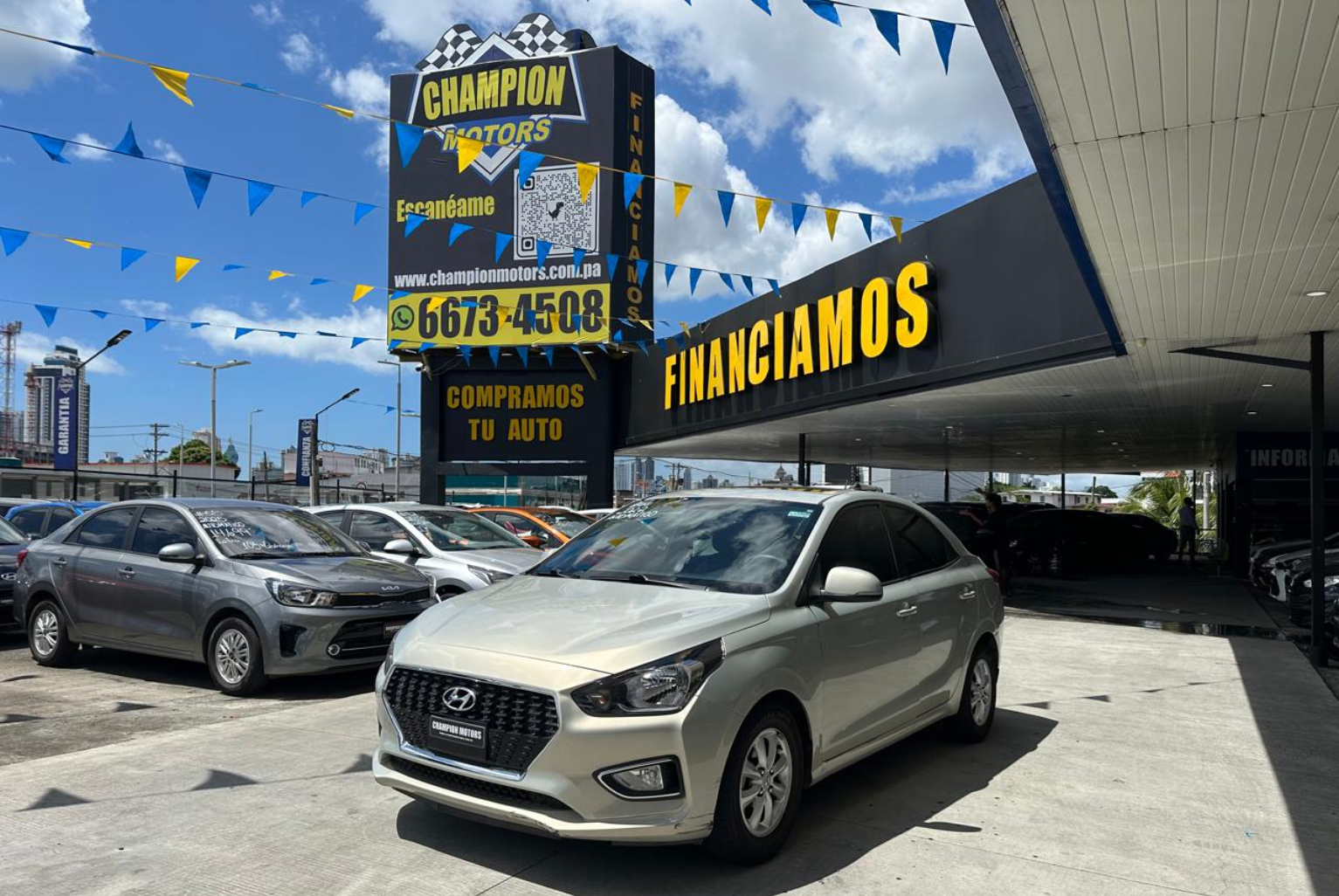 Hyundai Verna 2022 Automático color Verde, Imagen #1