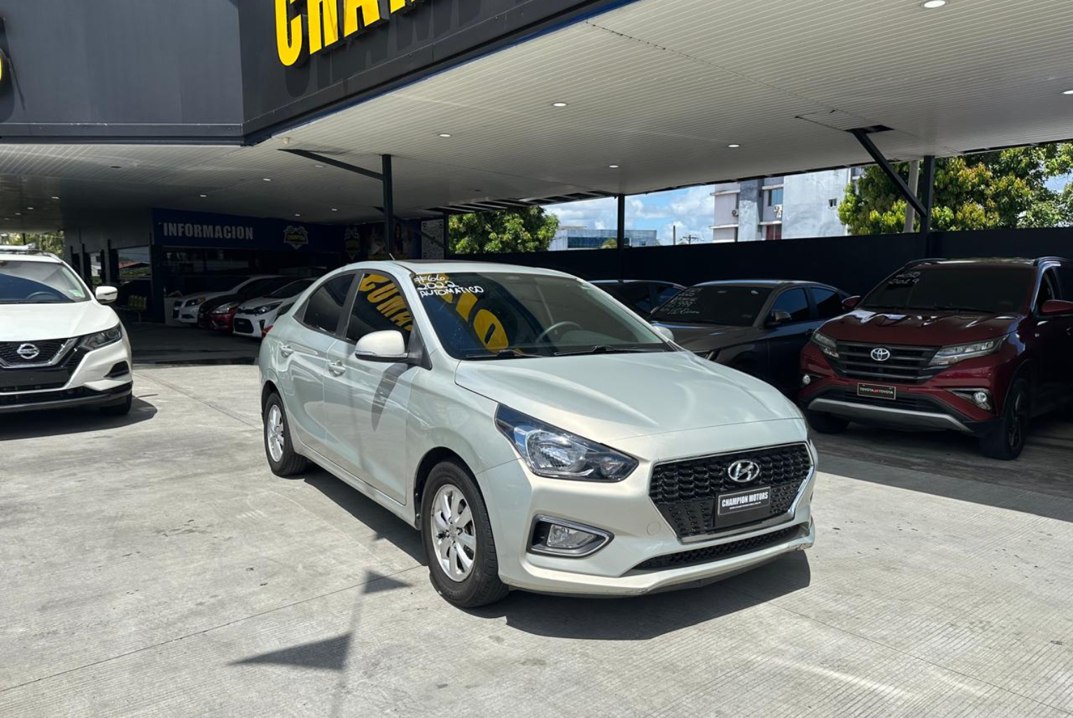 Hyundai Verna 2022 Automático color Verde, Imagen #3