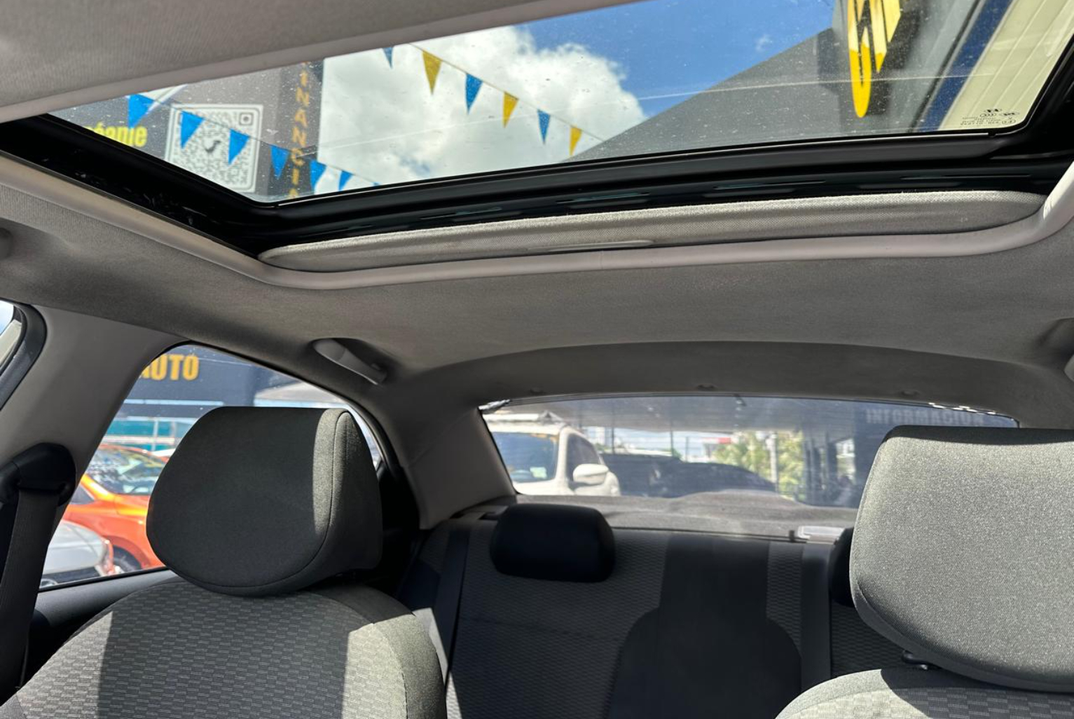 Hyundai Verna 2022 Automático color Verde, Imagen #10