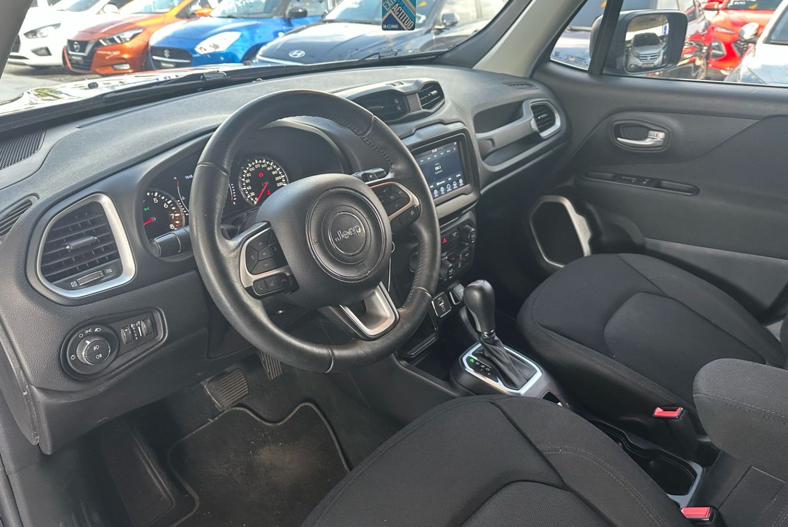 Jeep Renegade 2022, Foto 7