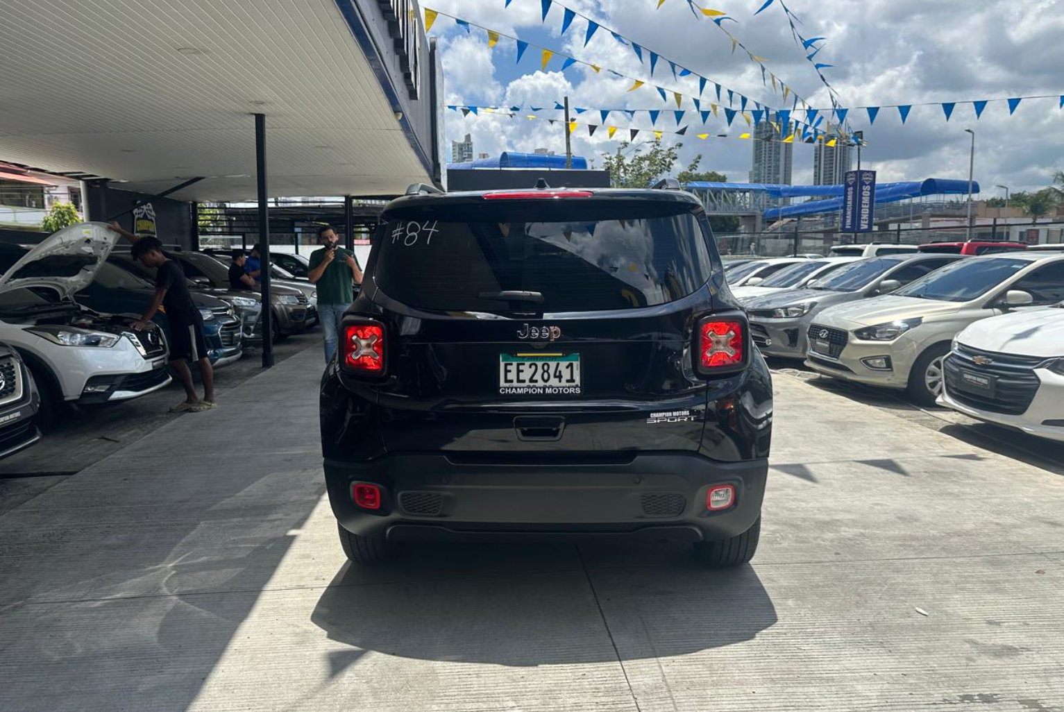 Jeep Renegade 2023 Automático color Negro, Imagen #5