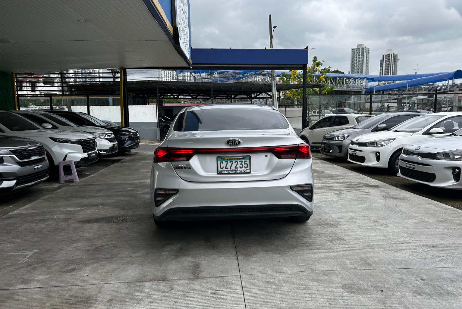 Kia Cerato 2020 Automático color Plateado, Imagen #5