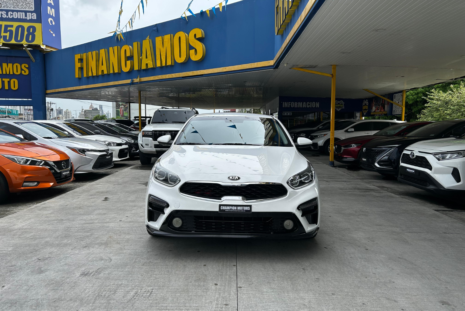 Kia Cerato 2020 Automático color Blanco, Imagen #2