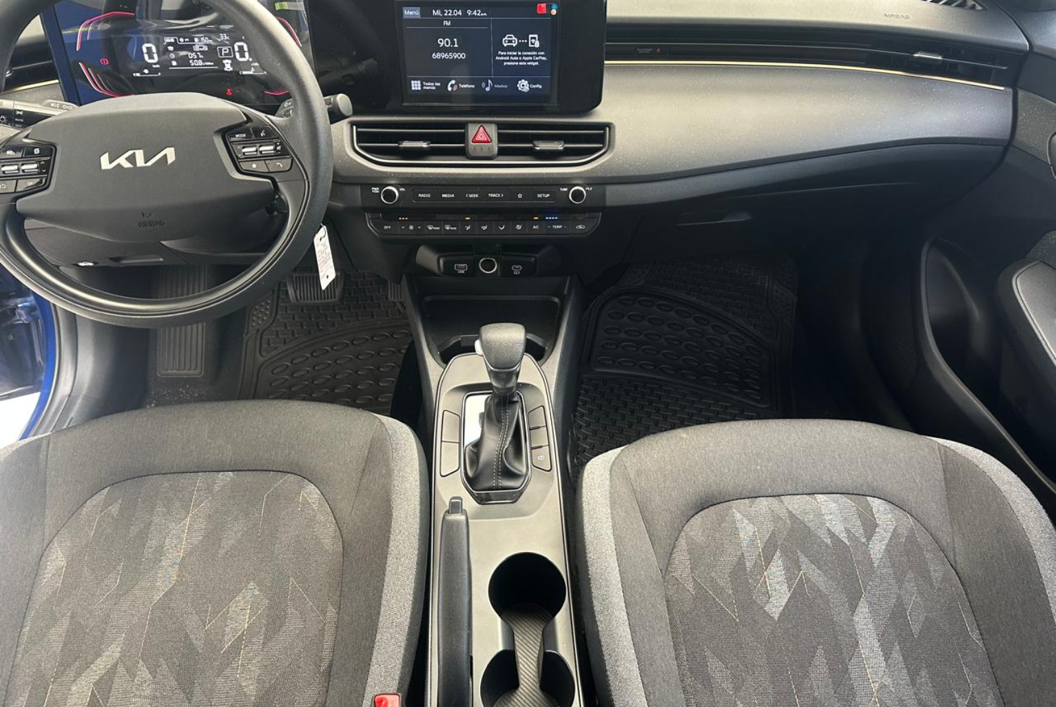 Kia K3 2025 Automático color Azul, Imagen #9