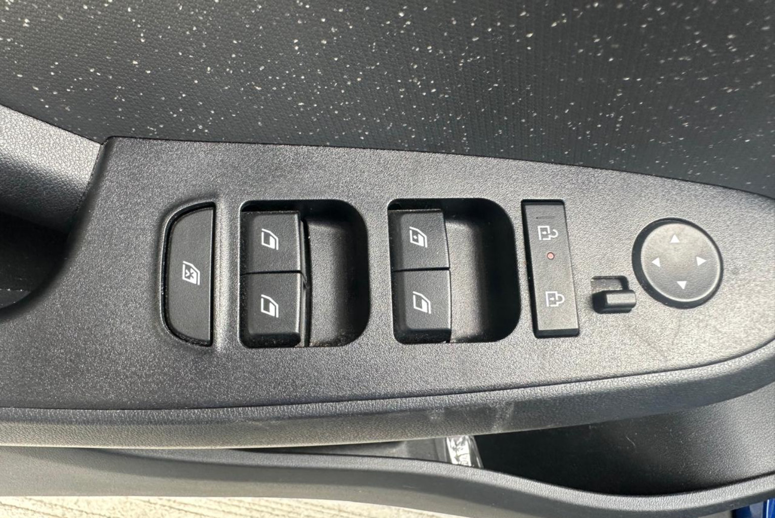 Kia K3 2025 Automático color Azul, Imagen #11