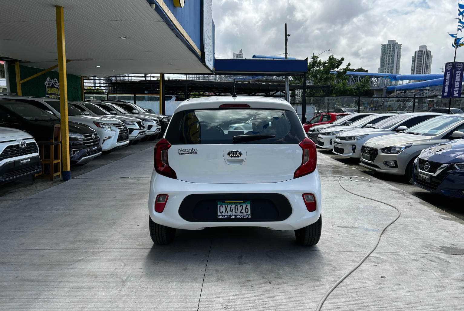 Kia Picanto 2020 Automático color Blanco, Imagen #5
