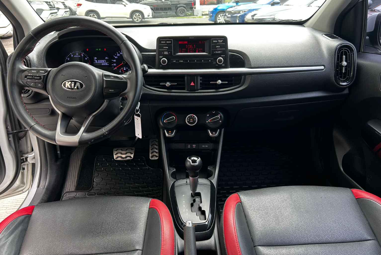 Kia Picanto 2020 Automático color Plateado, Imagen #9