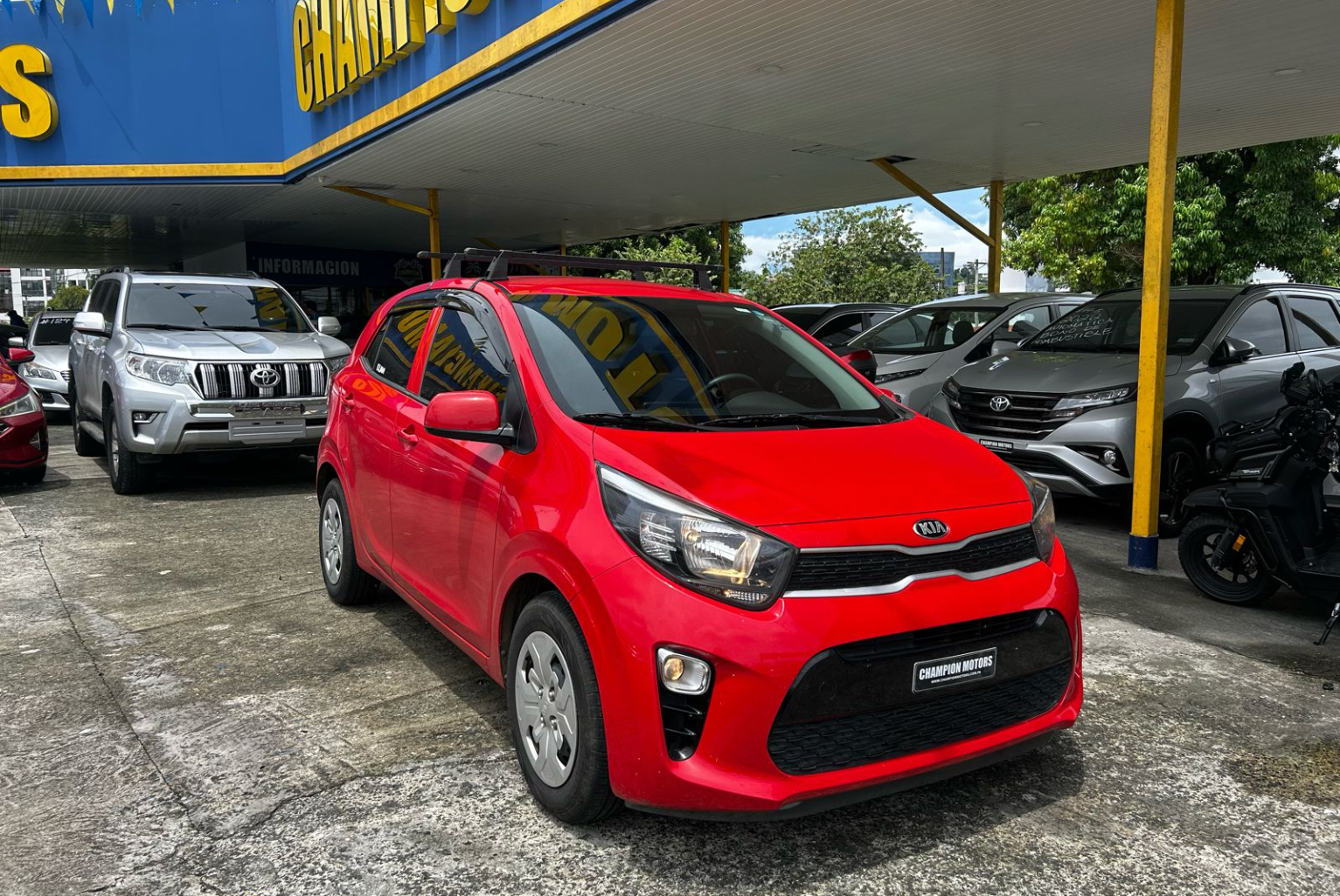 Kia Picanto 2021 Manual color Rojo, Imagen #3