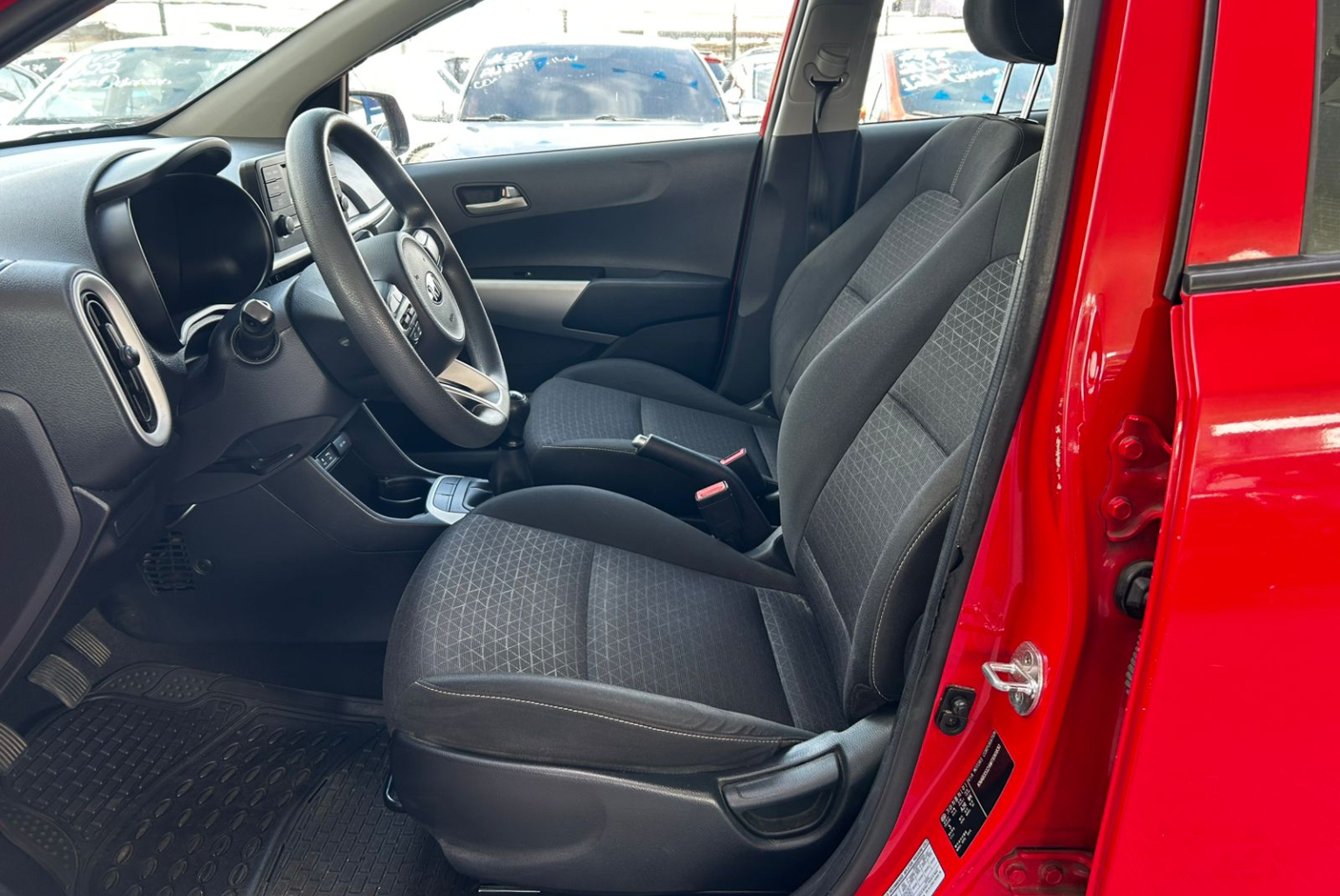 Kia Picanto 2021 Manual color Rojo, Imagen #20
