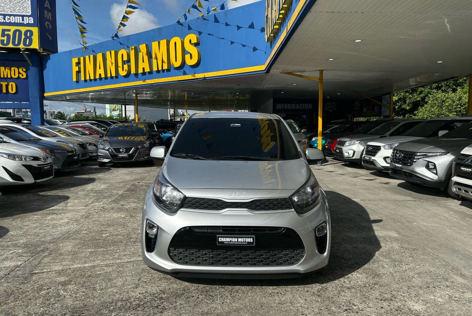 Kia Picanto 2022 Automático color Plateado, Imagen #2