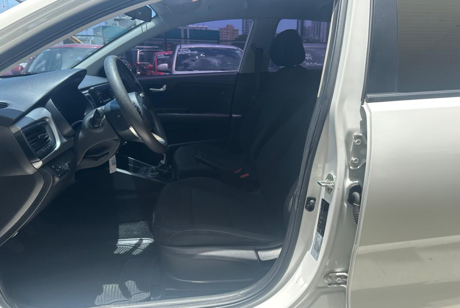 Kia Rio 2020 Manual color Blanco, Imagen #7