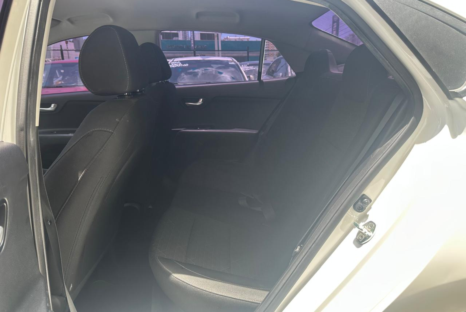 Kia Rio 2020 Manual color Blanco, Imagen #11