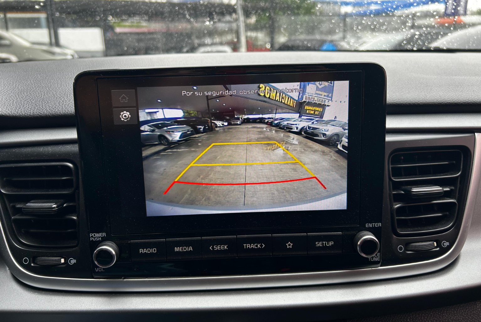 Kia Rio 2023 Manual color Plateado, Imagen #12