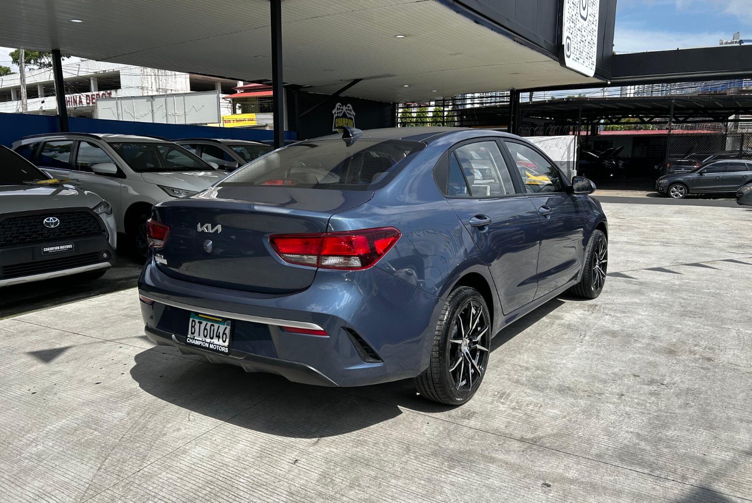 Kia Rio 2023 Manual color Azul, Imagen #4