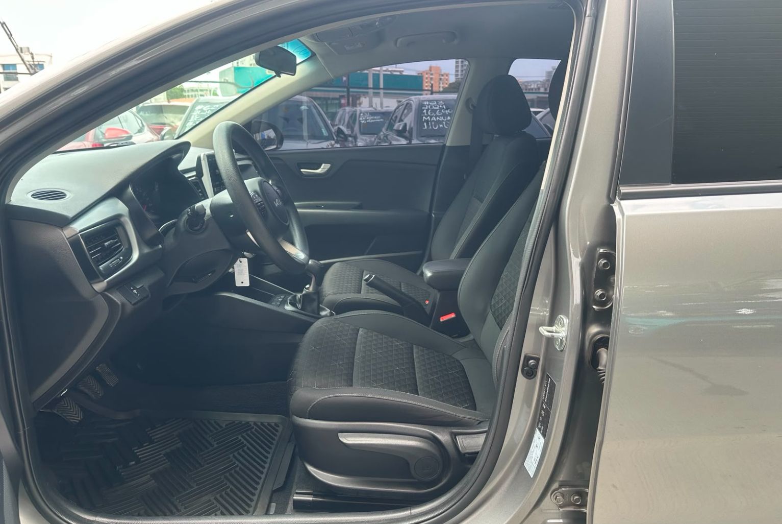 Kia Rio 2023, Foto 8