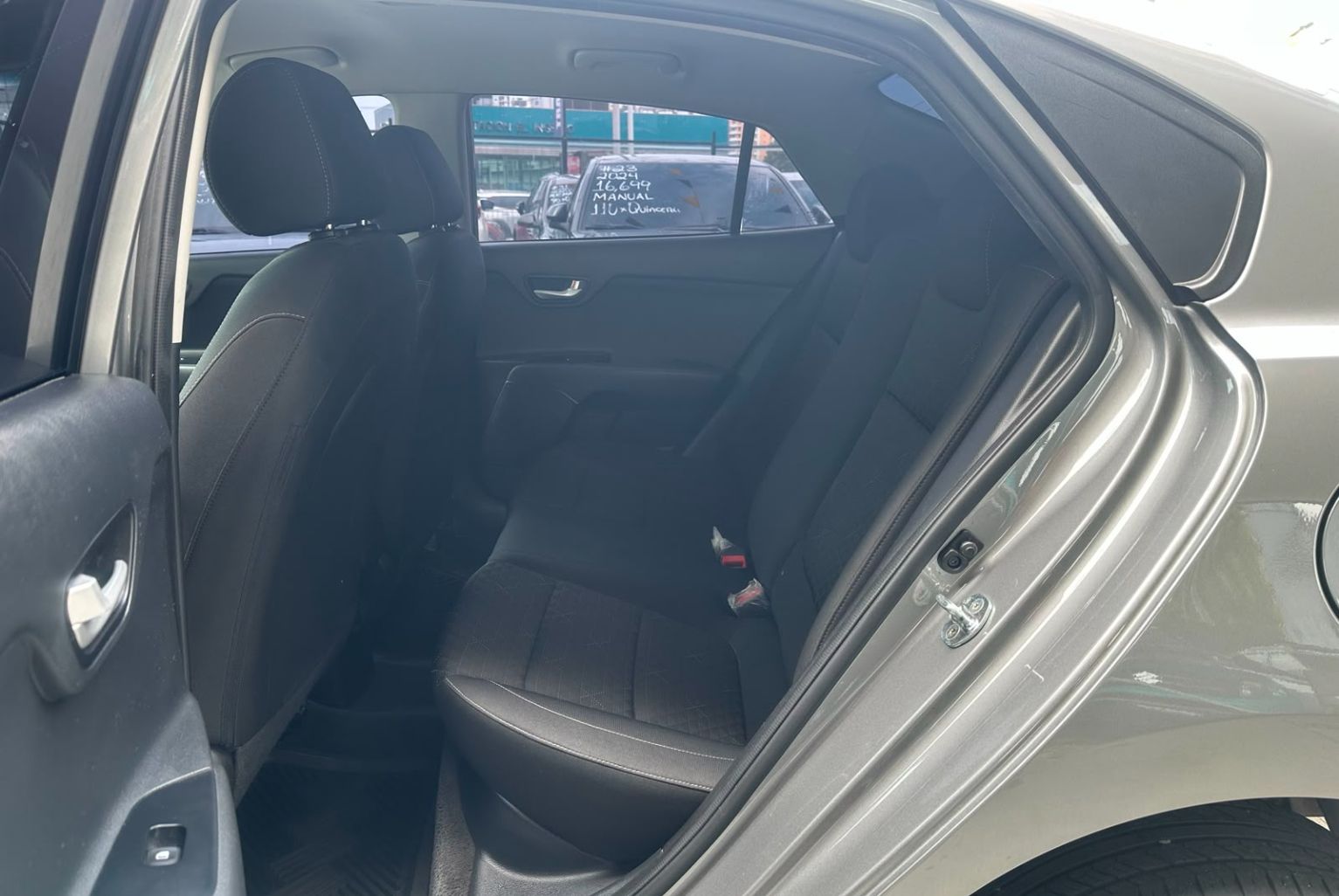 Kia Rio 2023, Foto 10