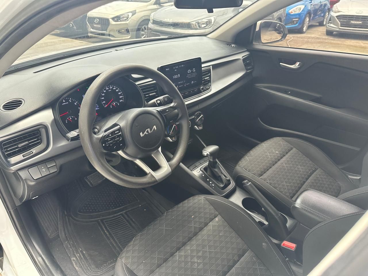 Kia Rio 2024, Foto 8
