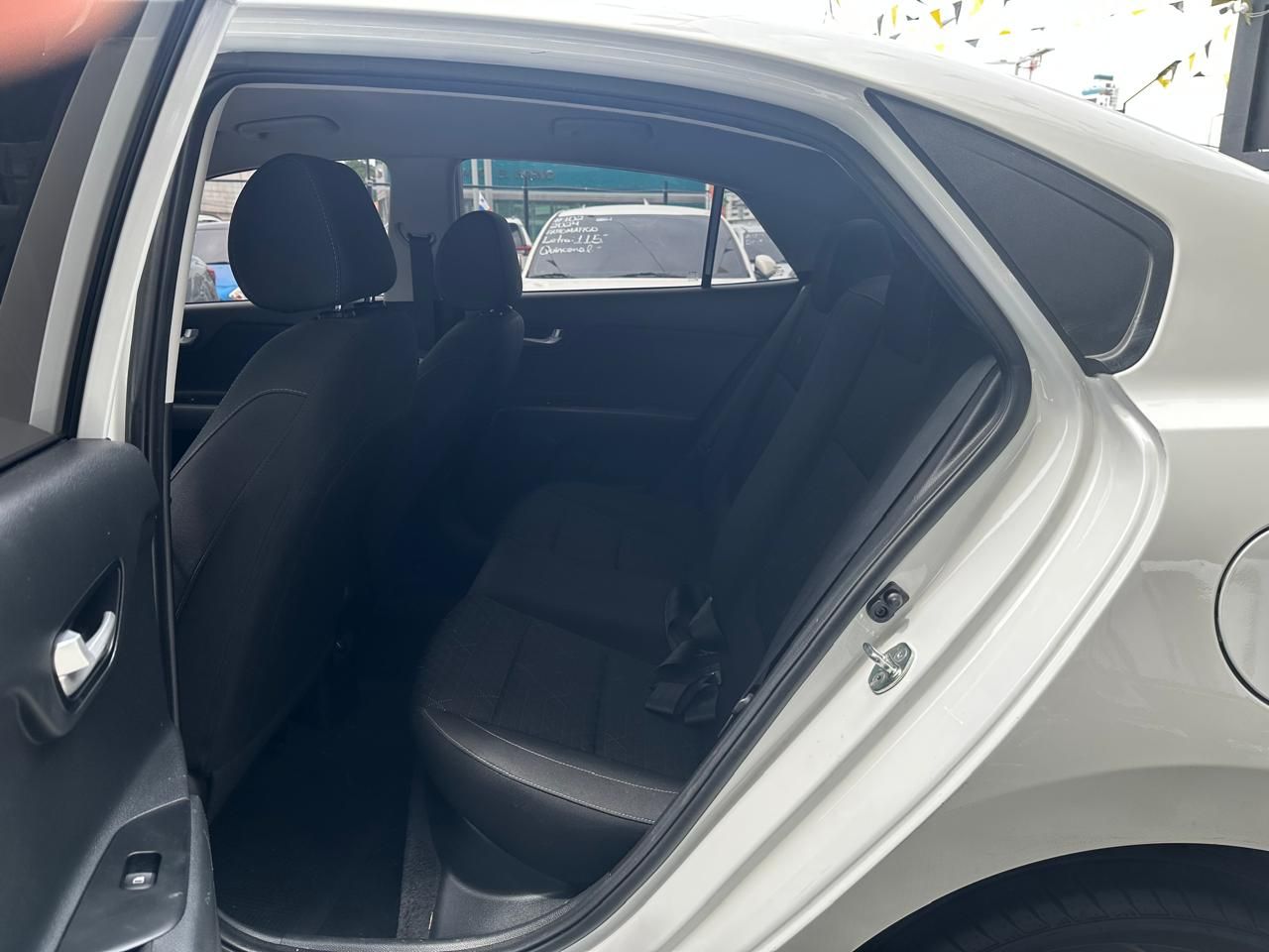 Kia Rio 2024, Foto 10