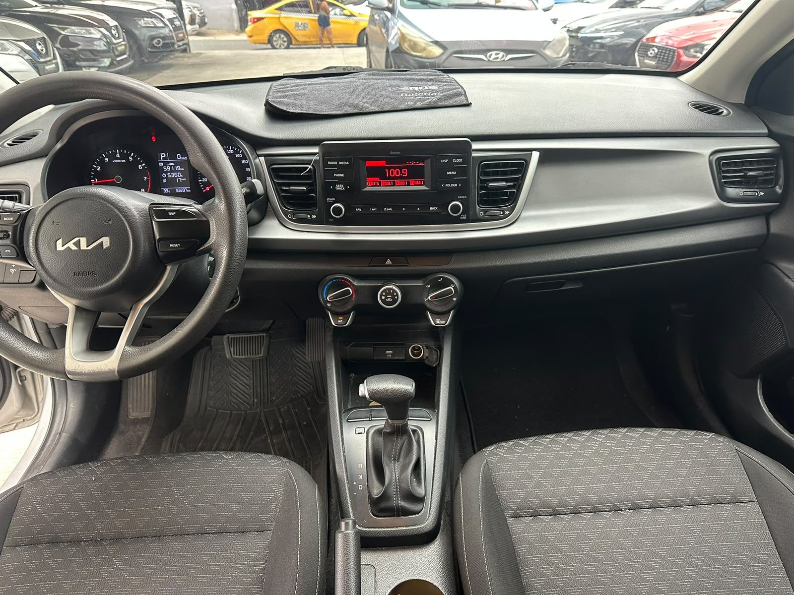 Kia Rio 2024, Foto 10