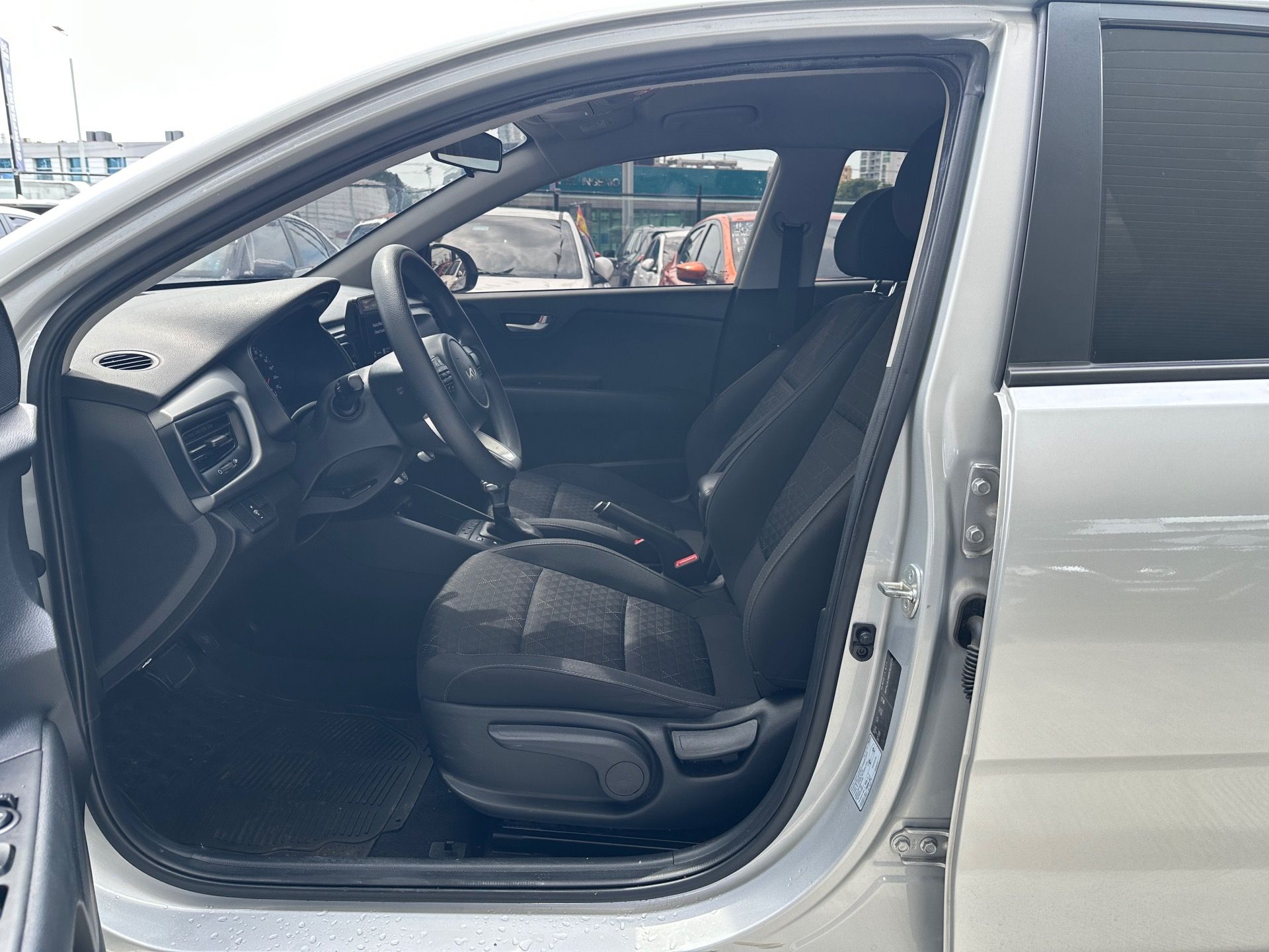 Kia Rio 2024, Foto 3