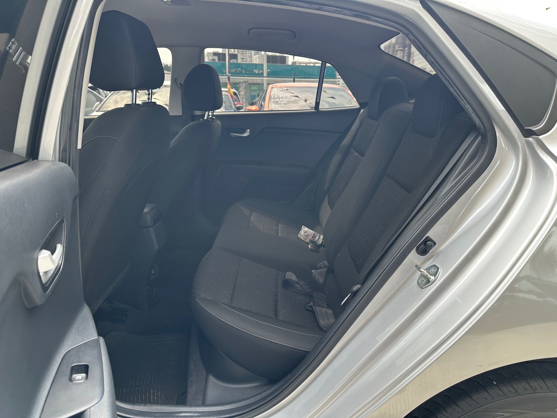 Kia Rio 2024, Foto 4