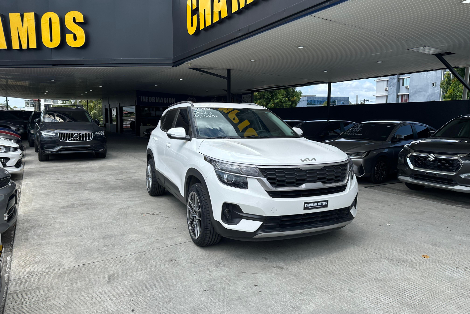 Kia Seltos 2022 Manual color Blanco, Imagen #3