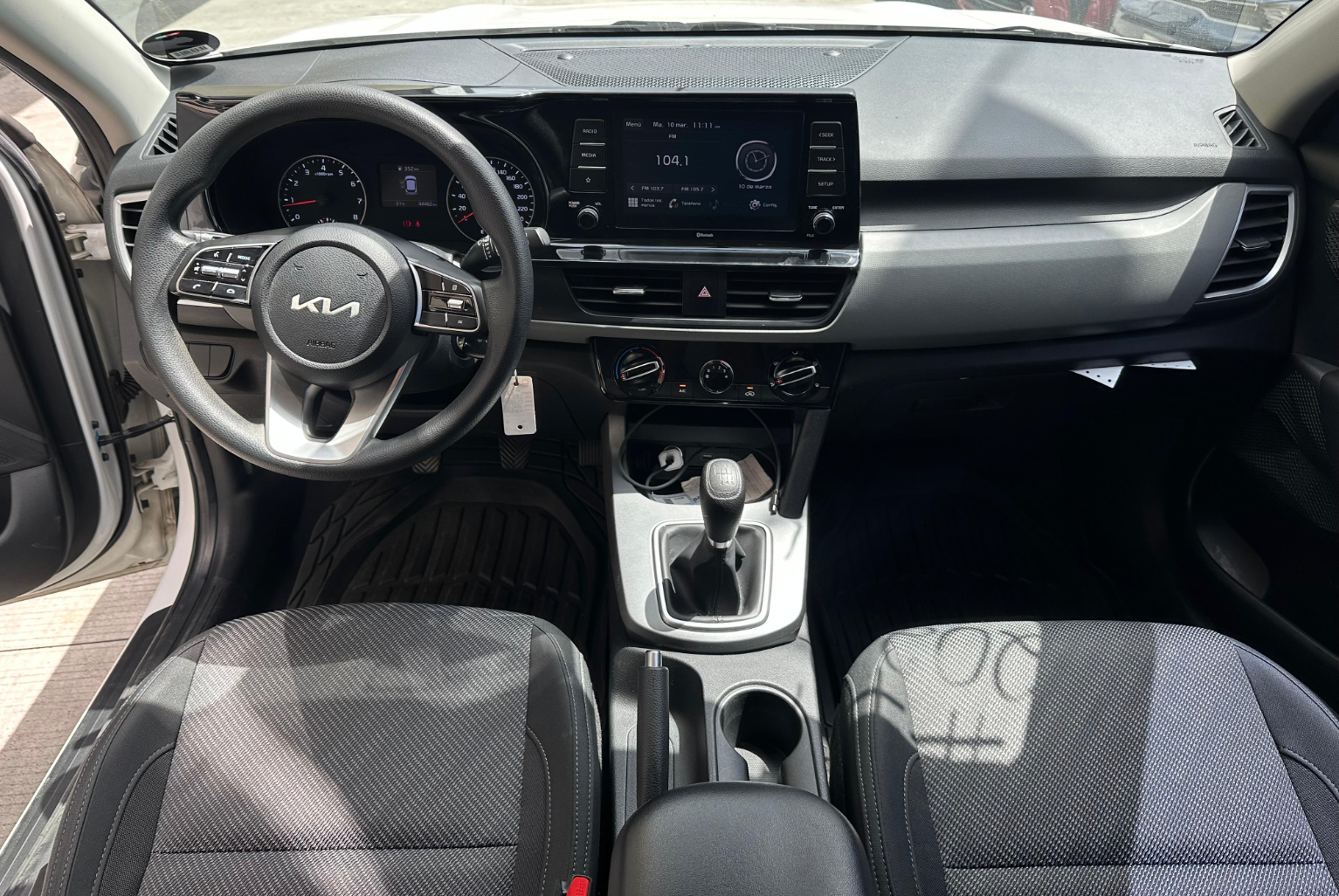 Kia Seltos 2022 Manual color Blanco, Imagen #9