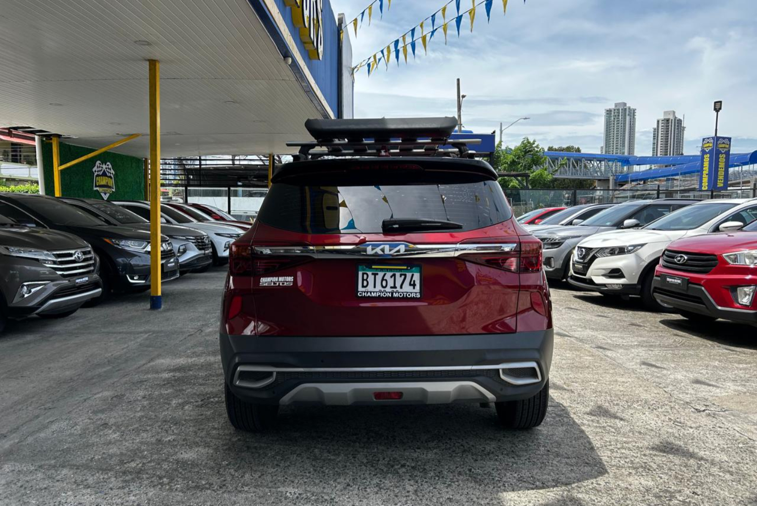 Kia Seltos 2023 Automático color Rojo, Imagen #5