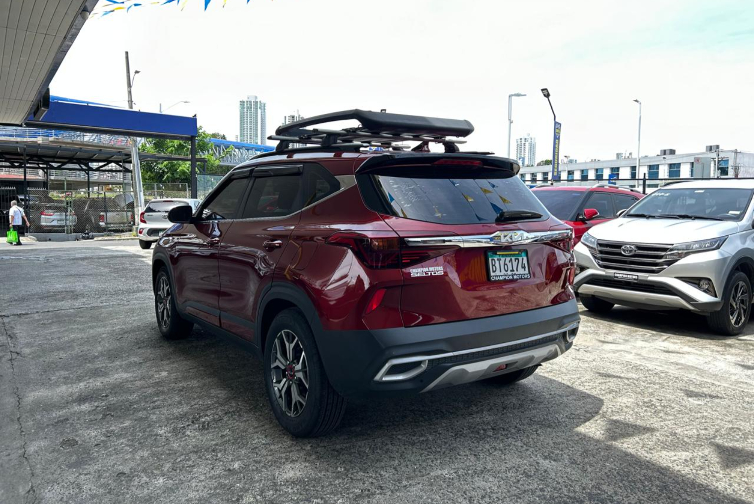 Kia Seltos 2023 Automático color Rojo, Imagen #6