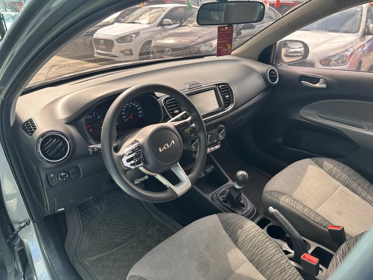 Kia Soluto 2023, Foto 8