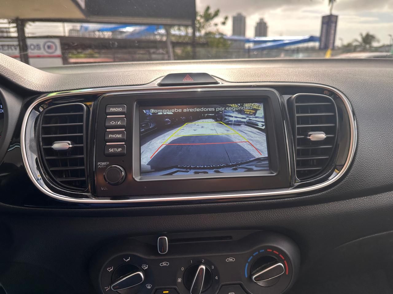 Kia Soluto 2023, Foto 12