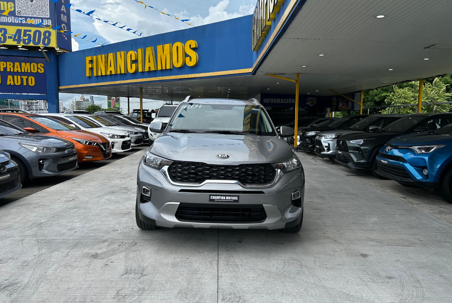 Kia Sonet 2022 Automático color Gris, Imagen #2