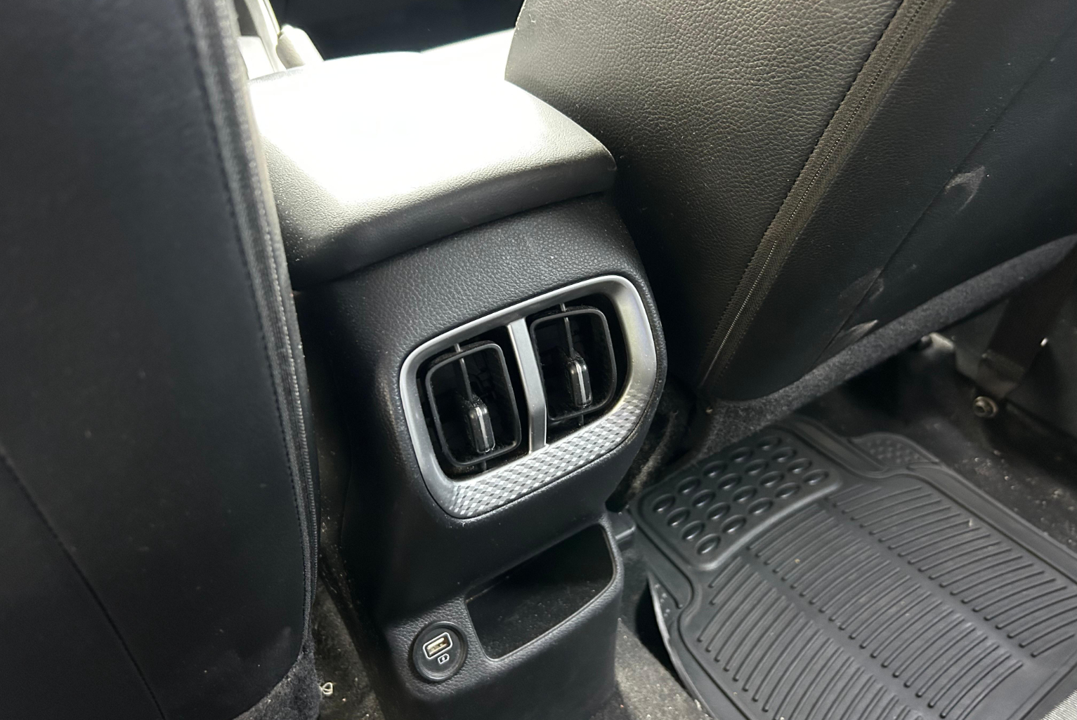 Kia Sonet 2022 Automático color Gris, Imagen #11