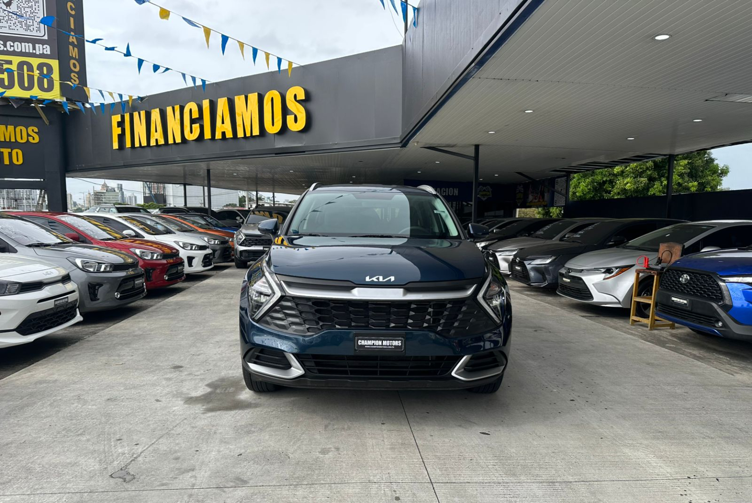 Kia Sportage 2025 Automático color Azul, Imagen #2