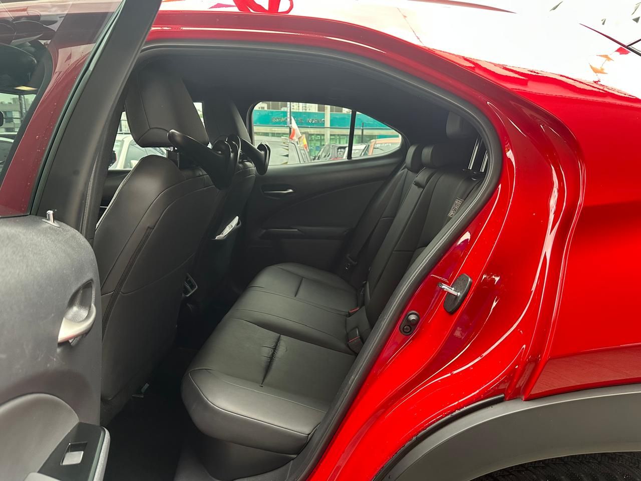Lexus UX250H 2022, Foto 8