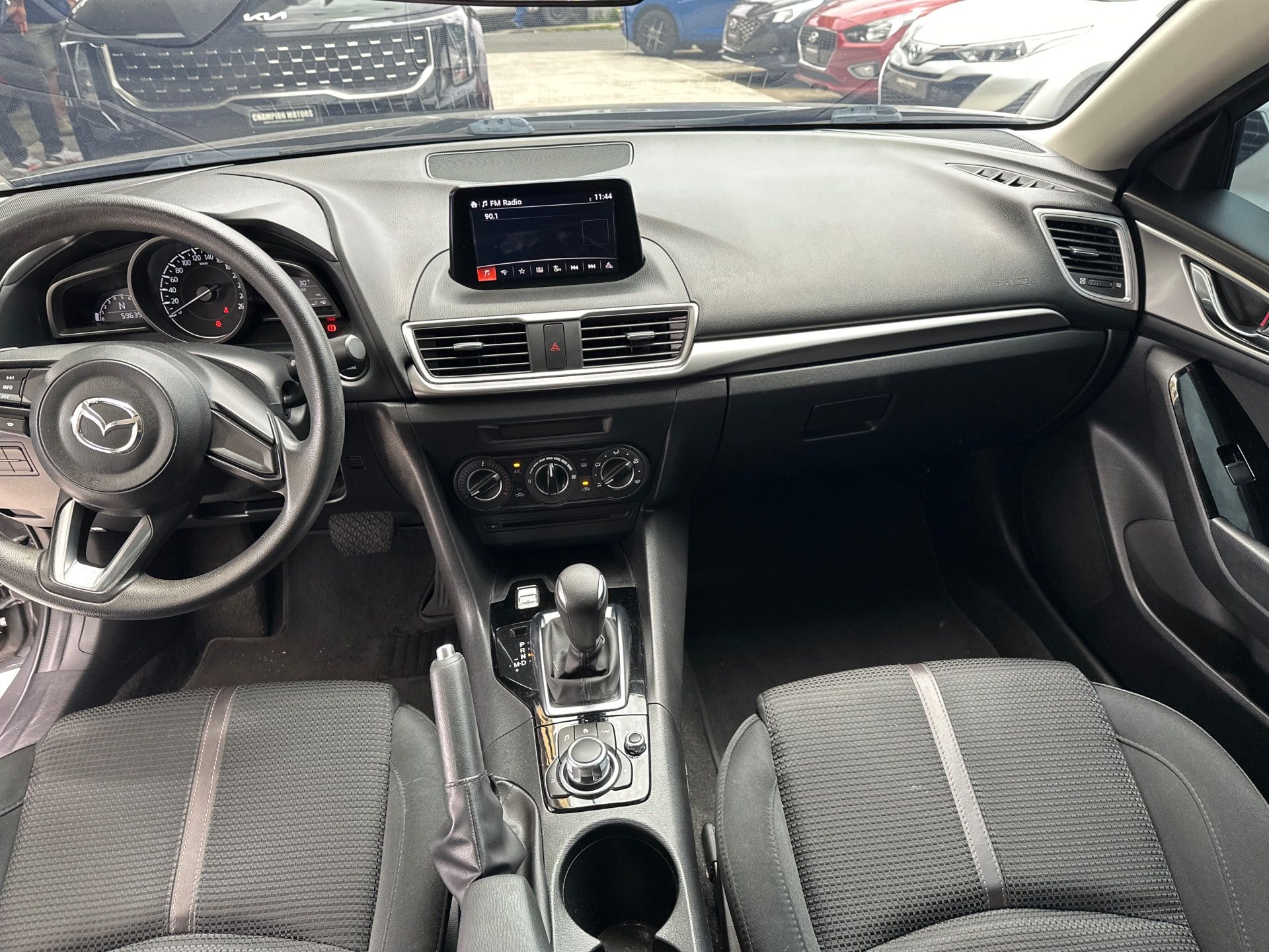 Mazda 3 2019, Foto 10
