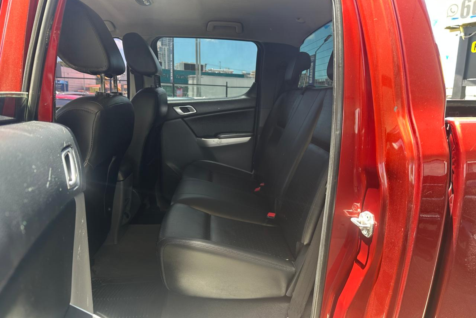 Mazda BT-50 2015 Automático color Rojo, Imagen #9