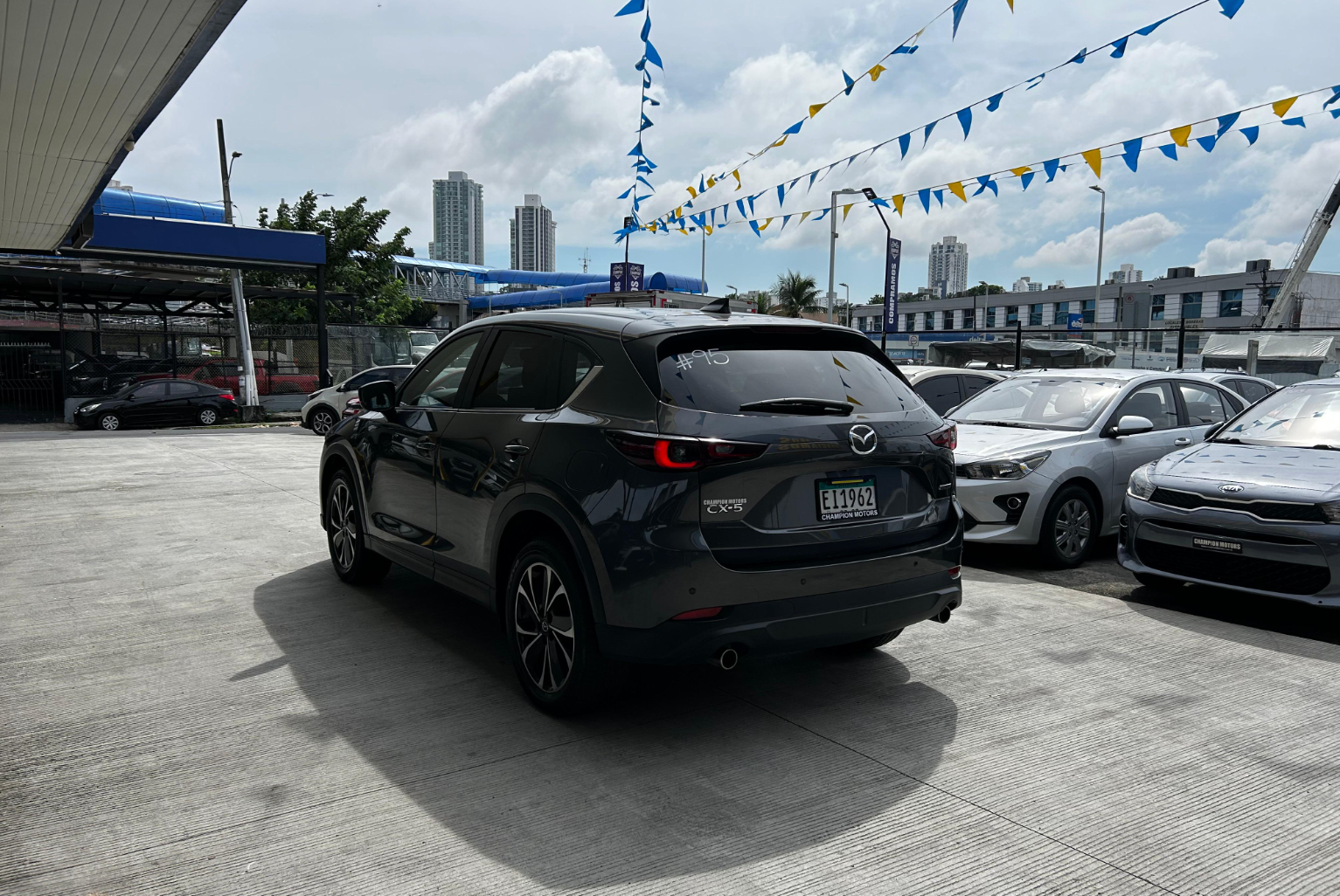 Mazda CX-5 2024 Automático color Gris, Imagen #6