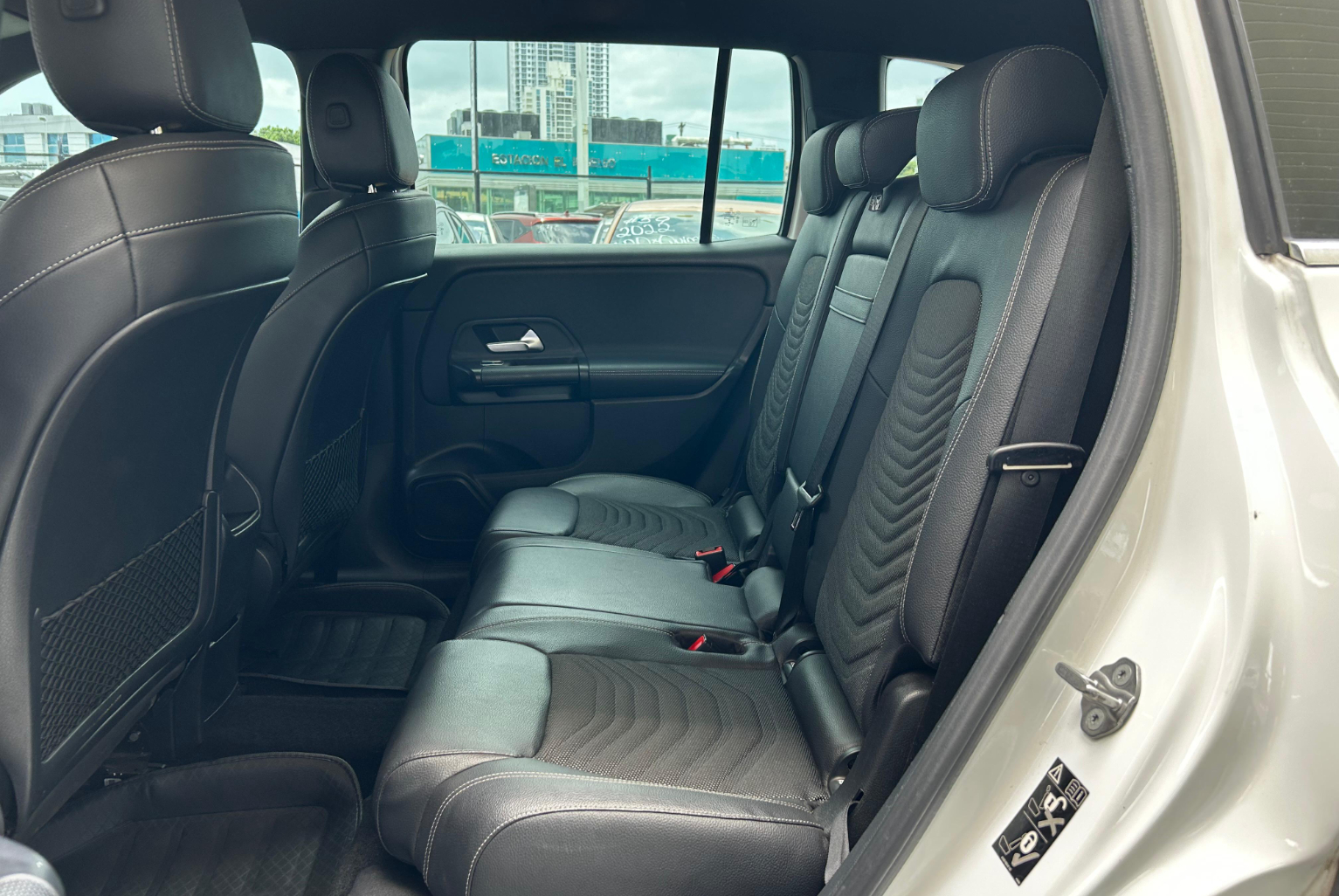 Mercedes Benz GLB200 2020 Automático color Blanco, Imagen #10