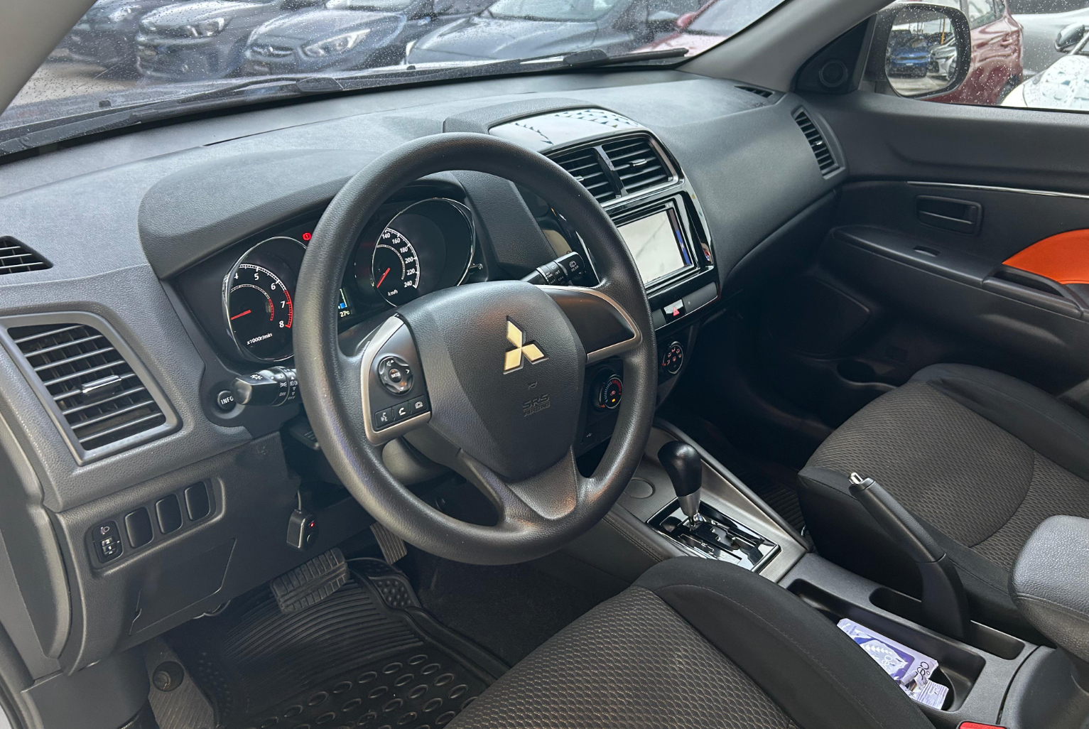 Mitsubishi Asx 2020 Automático color Plateado, Imagen #7
