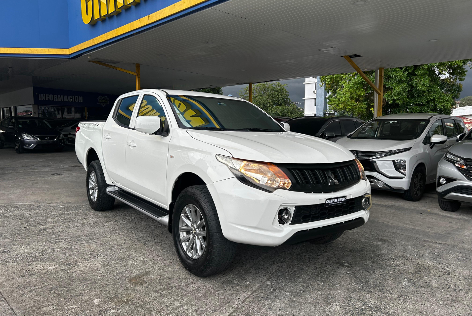 Mitsubishi L 200 2018 Manual color Blanco, Imagen #3