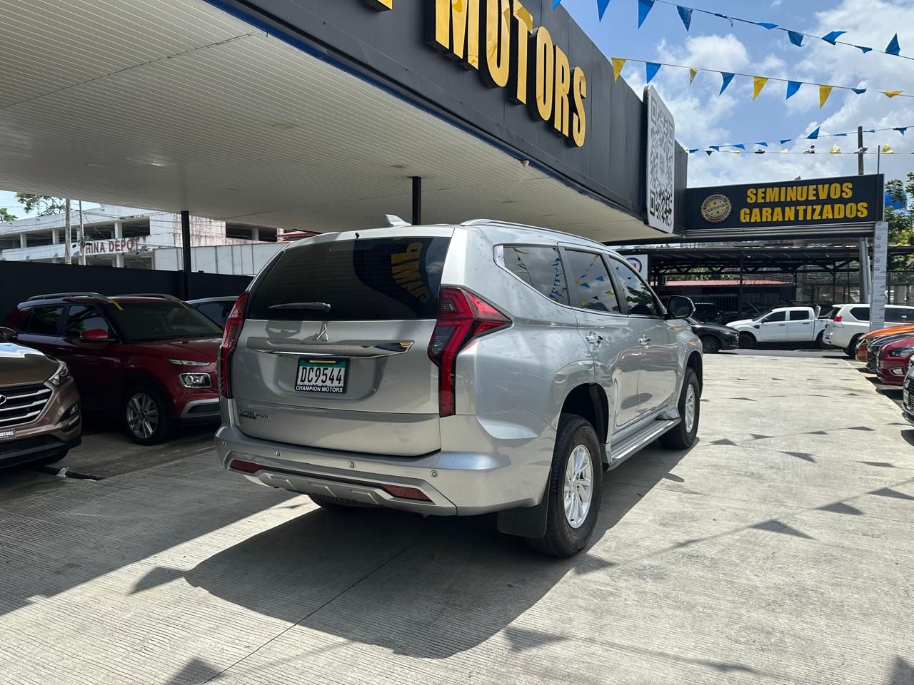 Mitsubishi Montero Sport 2023, Foto 3