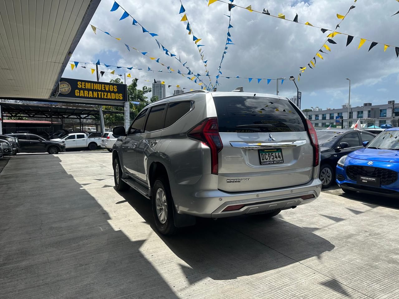 Mitsubishi Montero Sport 2023, Foto 5