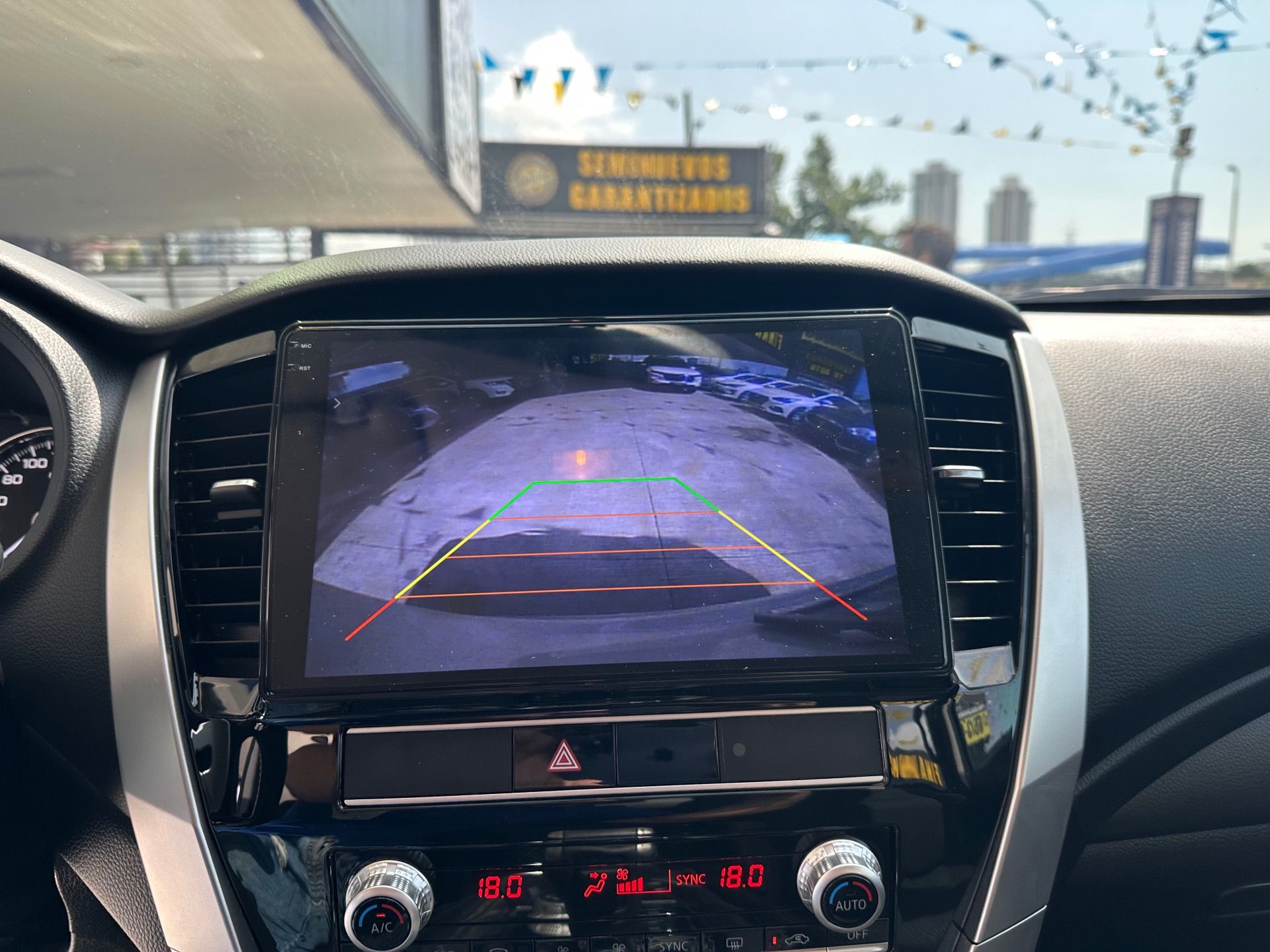 Mitsubishi Montero Sport 2023, Foto 13