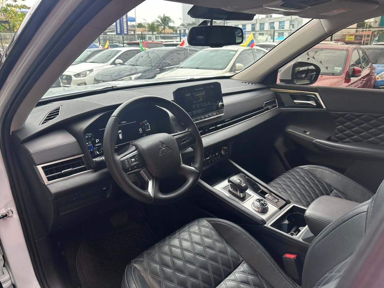 Mitsubishi Outlander 2024, Foto 8