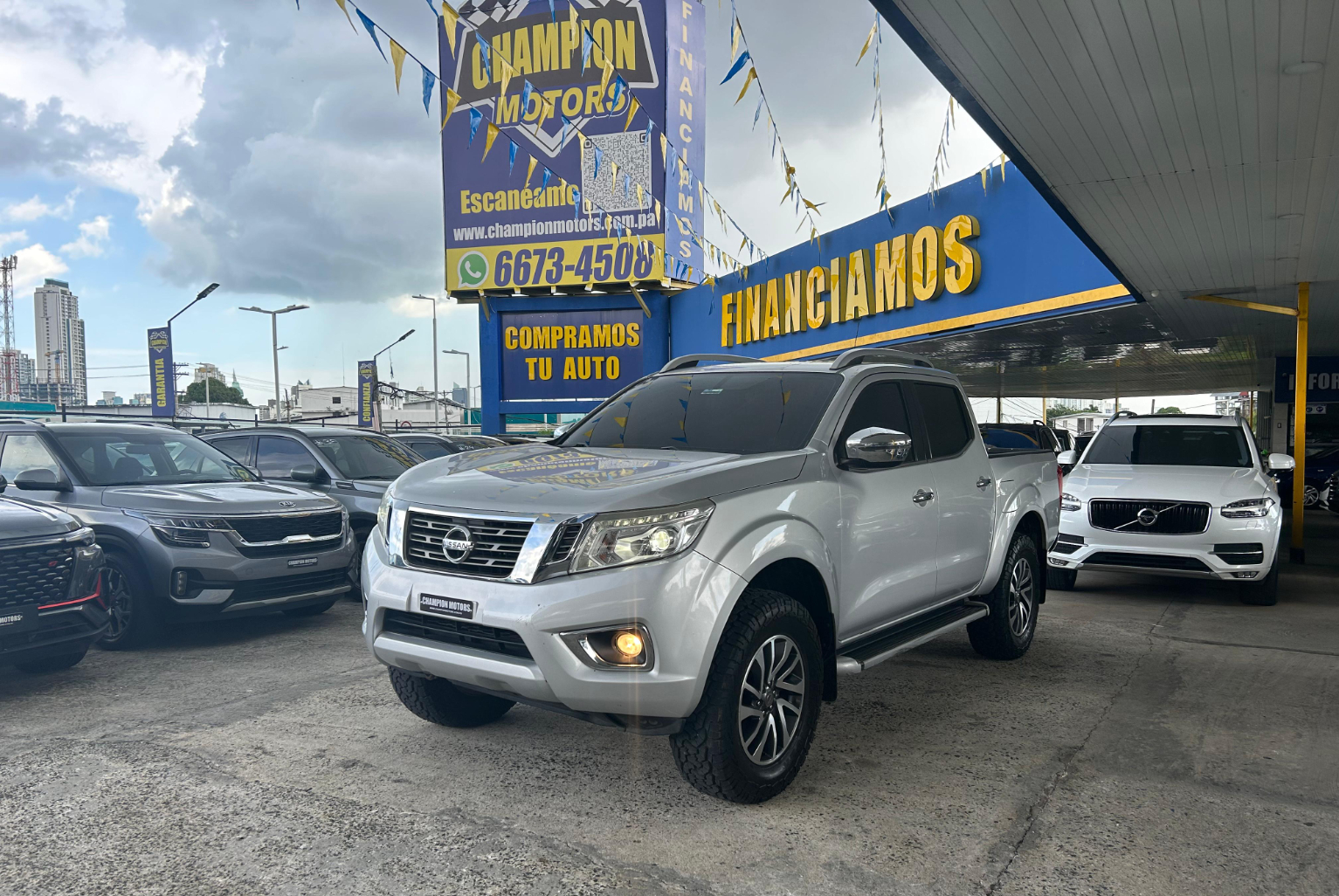 Nissan Frontier 2016 Automático color Plateado, Imagen #1