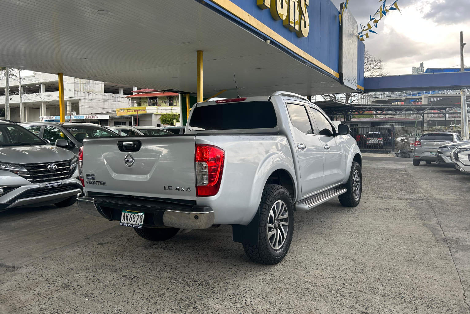 Nissan Frontier 2016 Automático color Plateado, Imagen #4