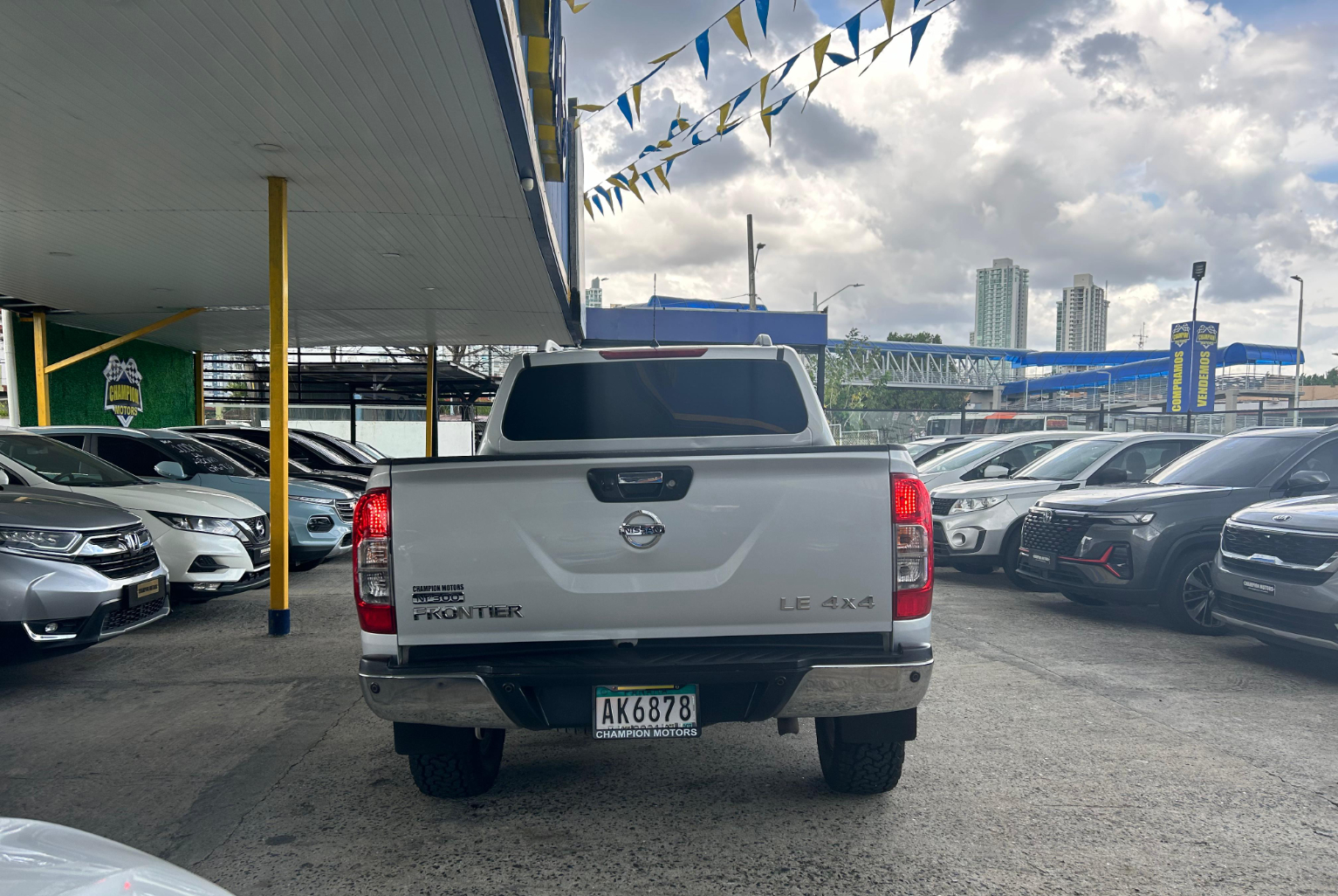 Nissan Frontier 2016 Automático color Plateado, Imagen #5