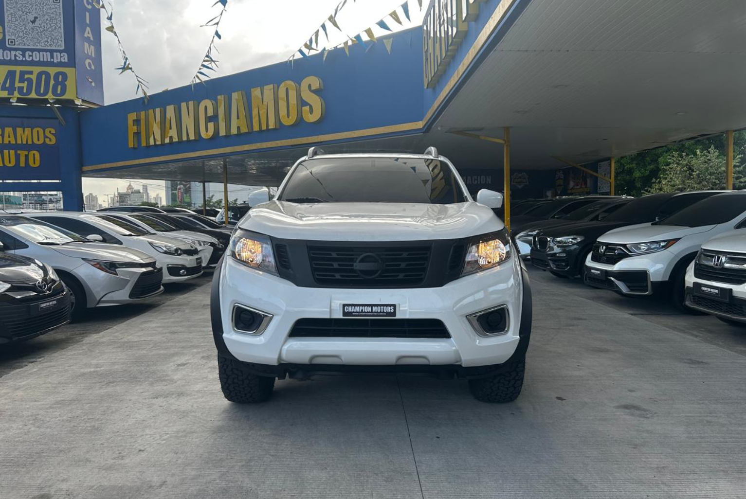 Nissan Frontier 2018 Manual color Blanco, Imagen #2